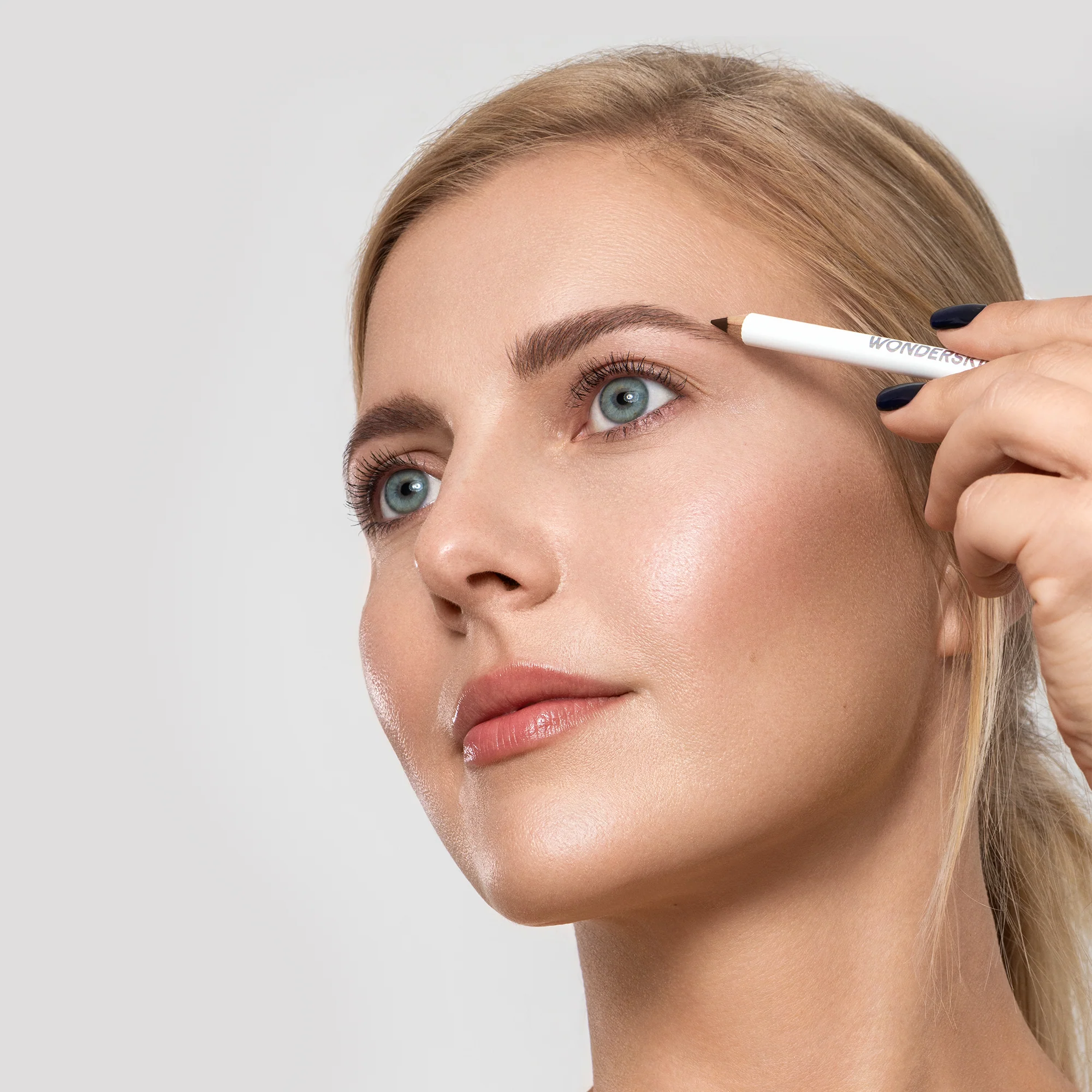 WONDER BLADING Brow Pomade in a Pencil - Image 3